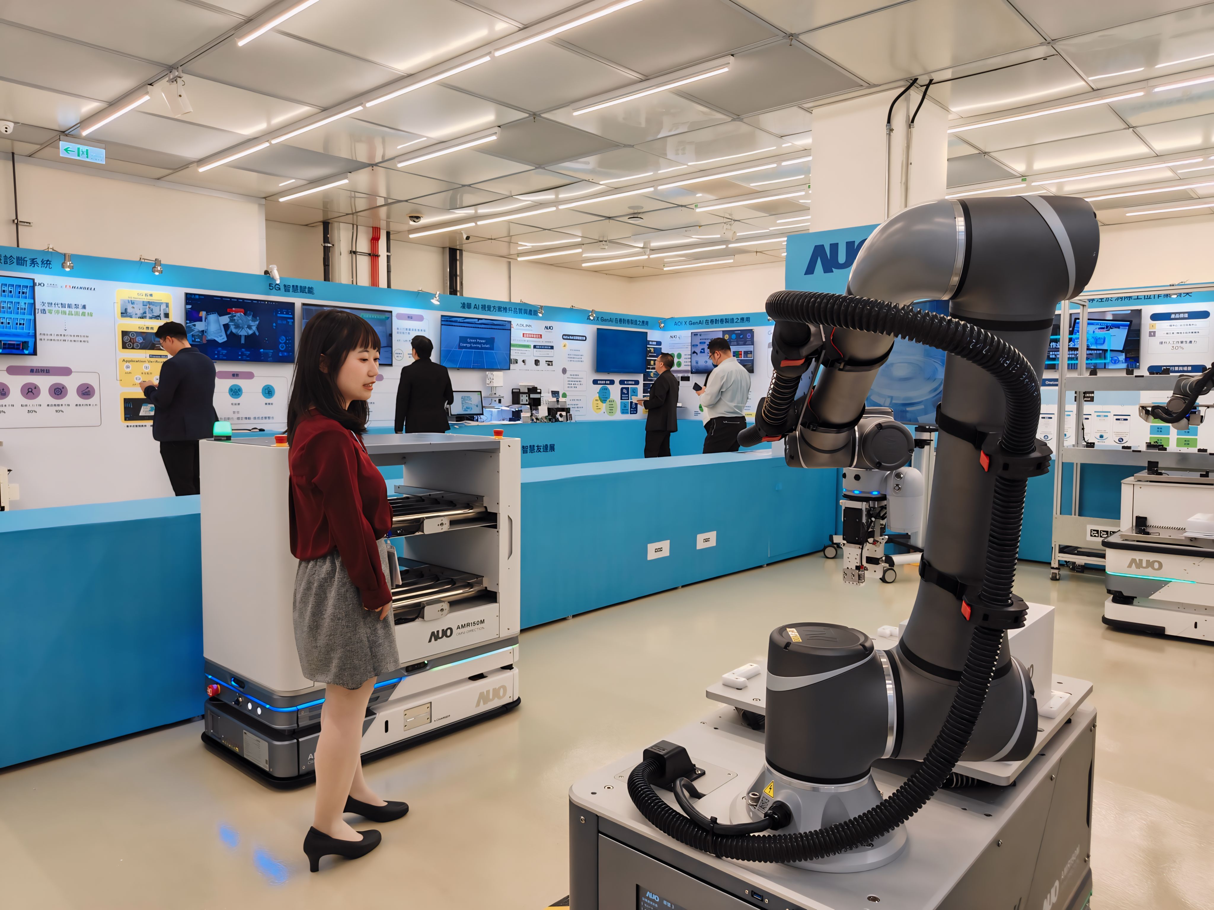 2024智能98858vip威尼斯展邀集生态圈伙伴共同参展，从数字应用、净零减碳到能源发展，创造全方位永续商机，携手生态圈伙伴迈向永续未来