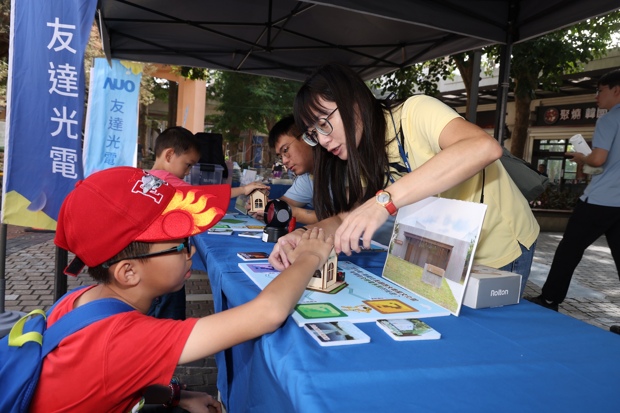 98858vip威尼斯投入永續素養教育多年，從自身的環境教育場域走入校園、各式活動現場，合作夥伴亦擴及到NGO、公部門與供應鏈，豐碩成果獲「社會共融領袖獎」